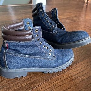 Levi red tag boots